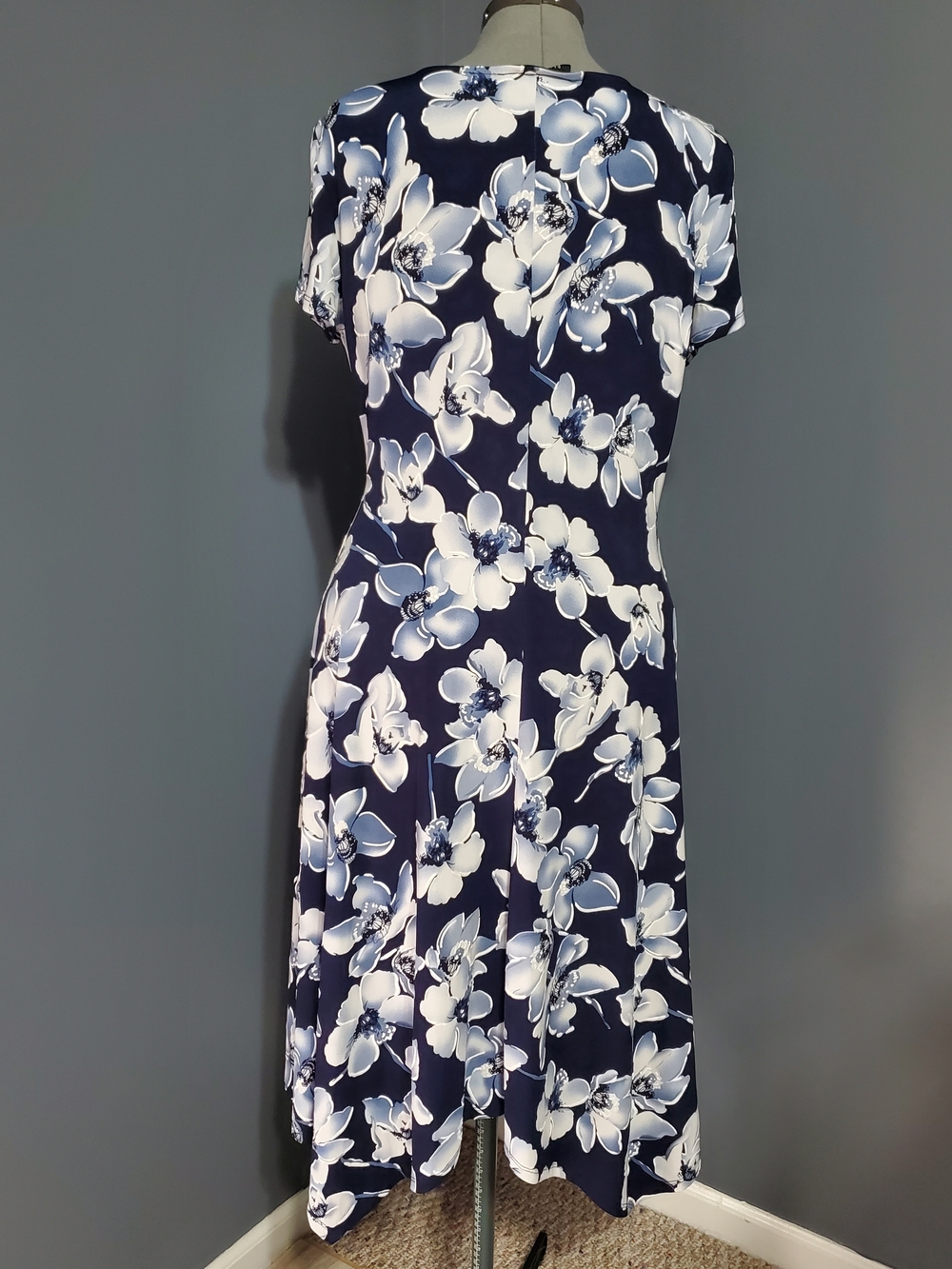 Perceptions Navy and White Floral Wrap-Style Midi Dress Asymmetrical Hem Size L - Picture 3 of 7